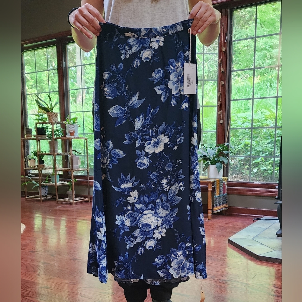 Size 0 Reformation Blue Flower Print Skirt